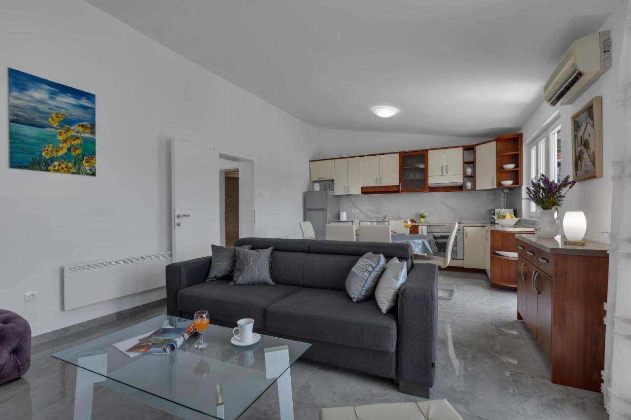 Ana Apartment Makarska Buitenkant foto