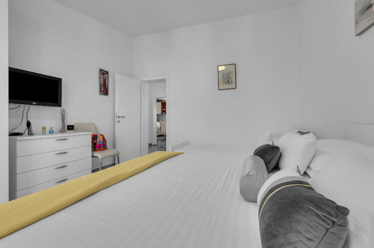 Ana Apartment Makarska Buitenkant foto
